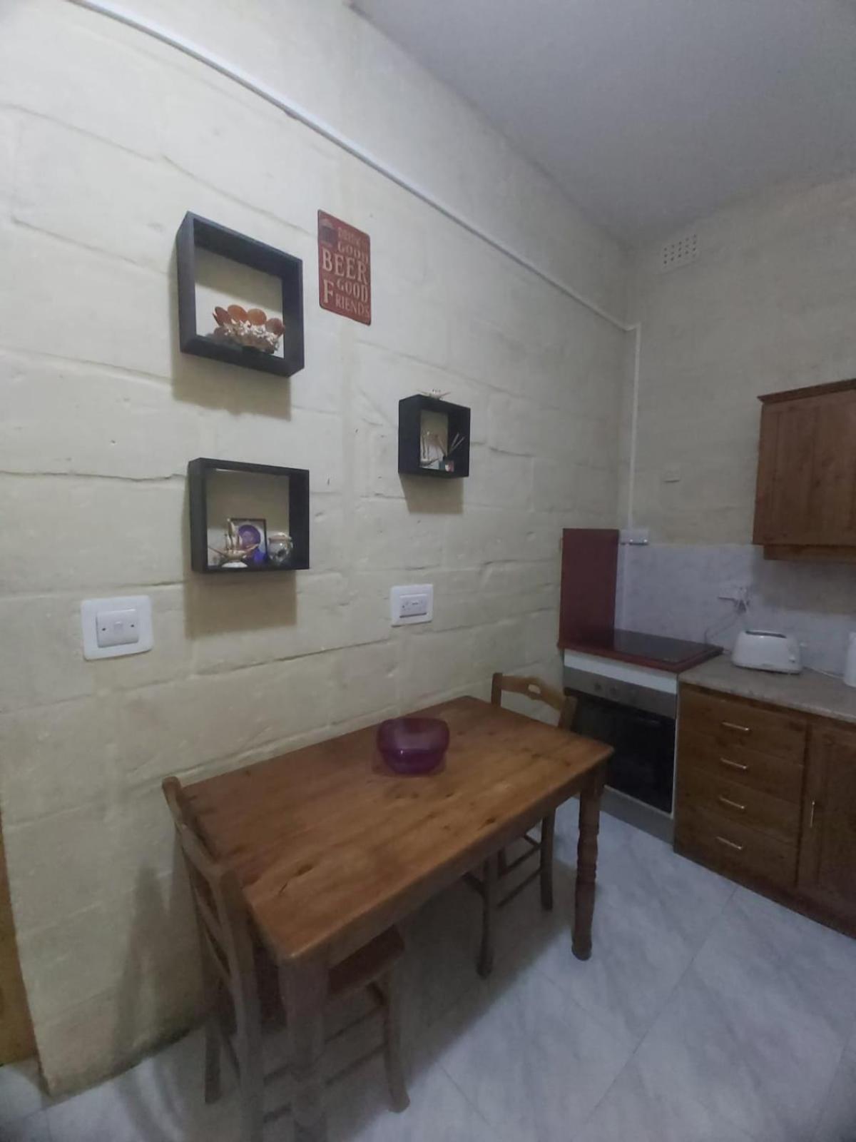 Three Apartment Біргу Екстер'єр фото